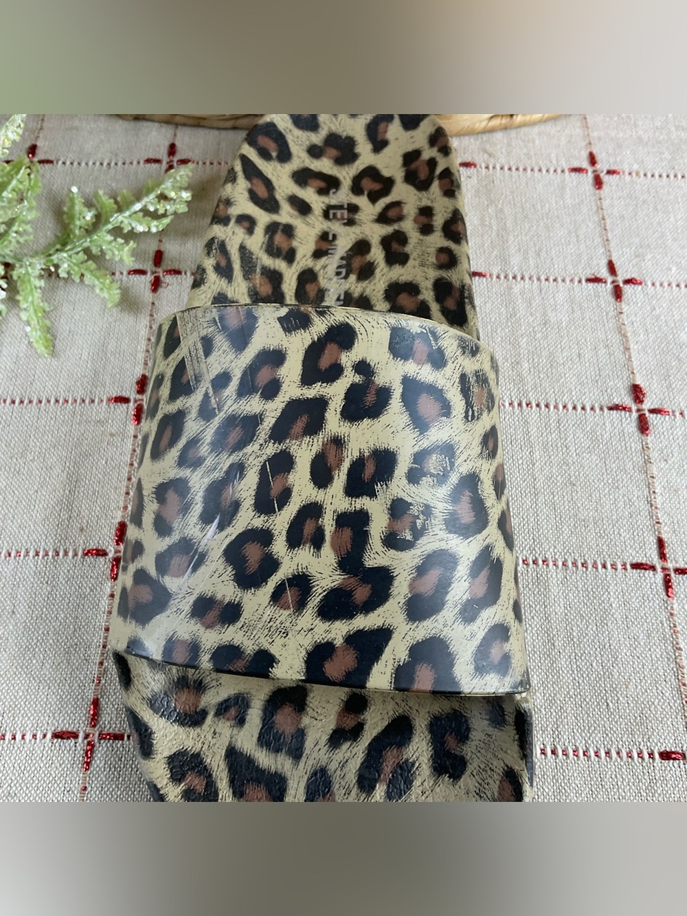 Steve Madden Sofi Leopard Print Slides Women’s Sz 6 PreLoved Sandals Pool Slides - Picture 7 of 8